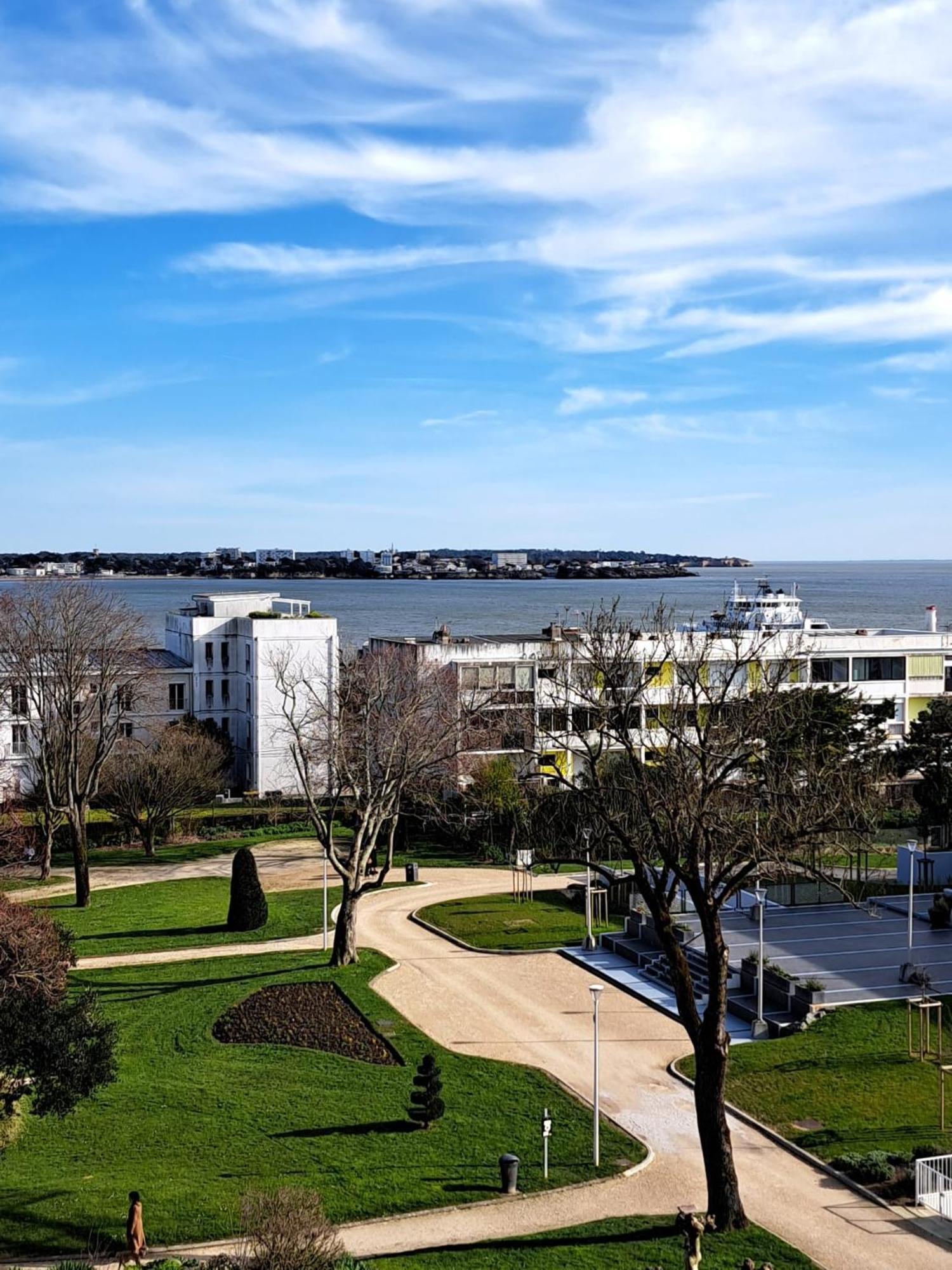 Apartment L'escale - Vue Mer, Plage, Centre Ville, Ideal Pour Couple